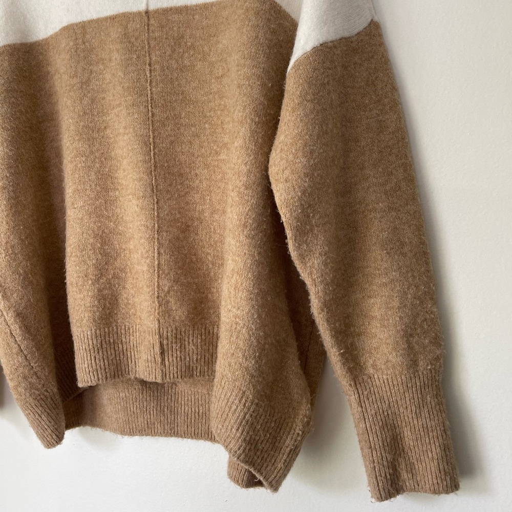 VINCE CAMUTO Color Block Sweater - Picture 4 of 8